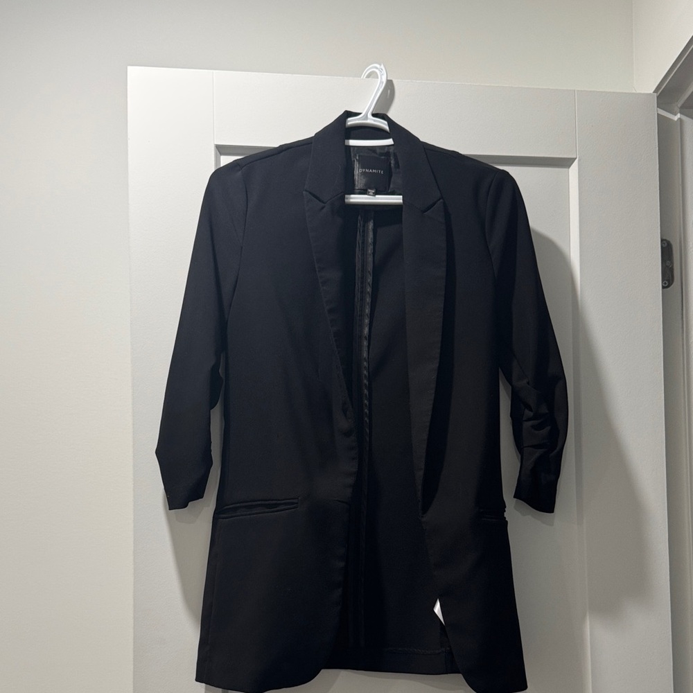 Dynamite Classic Black Women's Blazer